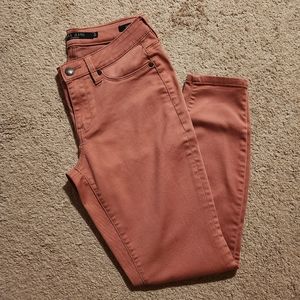 Women's skinny leg pants